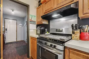 321 Wright St, Cadillac, MI 49601 - Photo 11