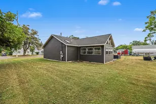 321 Wright St, Cadillac, MI 49601 - Photo 25