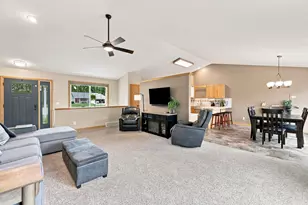 2913 Belle Meadow Dr SW, Byron Center, MI 49315 - Photo 11
