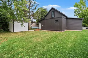 308 E Broadway St, Scottville, MI 49454 - Photo 21