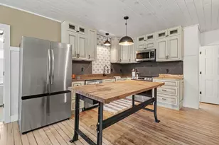 308 E Broadway St, Scottville, MI 49454 - Photo 15