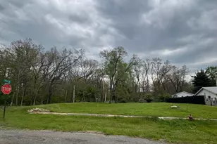 1660 Parkview Dr, Niles, MI 49120 - Photo 1