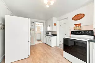 113 S Haven St, South Haven, MI 49090 - Photo 13