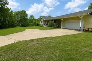 12215 Leonard Rd, Nunica, MI 49448 - Photo 3
