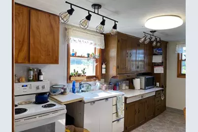 8279 Cronk Highway, Bellevue, MI 49021 - Photo 11