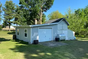 8279 Cronk Hwy, Bellevue, MI 49021 - Photo 5