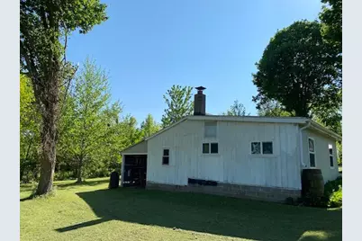 8279 Cronk Highway, Bellevue, MI 49021 - Photo 7