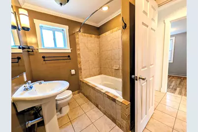 3918 Mapleleaf Road, Waterford, MI 48328 - Photo 13