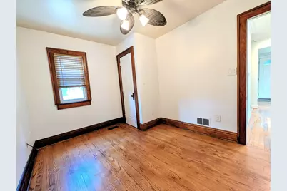 3918 Mapleleaf Road, Waterford, MI 48328 - Photo 17