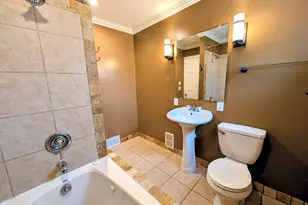 3918 Mapleleaf Rd, Waterford, MI 48328 - Photo 15