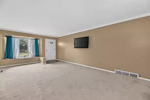 3309 Sunset Dr, Flint, MI 48503 - Photo 5