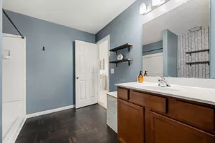 9217 Country View Dr, Ypsilanti, MI 48197 - Photo 9