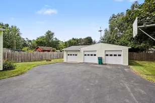 237 24th St N, Battle Creek, MI 49037 - Photo 23