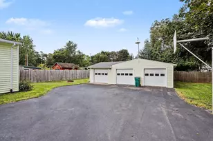 237 24th St N, Battle Creek, MI 49037 - Photo 21