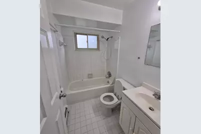 1968 Axtell Drive #1, Troy, MI 48084 - Photo 7