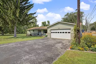 7676 Southmoor Dr, Monroe, MI 48161 - Photo 5