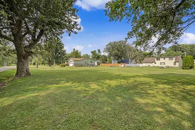 7676 Southmoor Drive, Monroe, MI 48161 - Photo 13