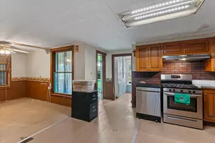 68201 Hess Rd, Edwardsburg, MI 49112 - Photo 5