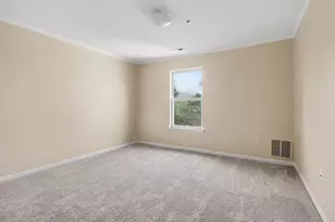 1579 Oakfield Dr, Ann Arbor, MI 48108 - Photo 9
