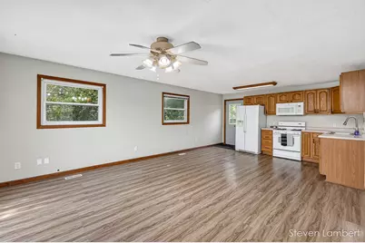 6499 Oakwood Drive, Delton, MI 49046 - Photo 7