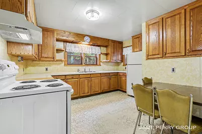 3505 S Sheridan Road, Sheridan, MI 48884 - Photo 7