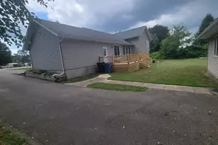 1055 Miller St, Plainwell, MI 49080 - Photo 3