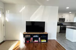 9358 Marie Ct, Livonia, MI 48150 - Photo 7