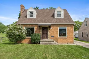 1363 Myrtle St NW, Grand Rapids, MI 49504 - Photo 3