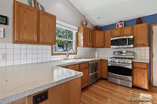 4808 Paramount Dr NE, Grand Rapids, MI 49525 - Photo 5