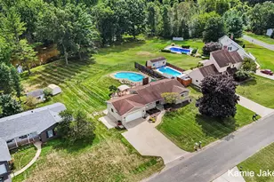 8835 Hebert Dr, Greenville, MI 48838 - Photo 35
