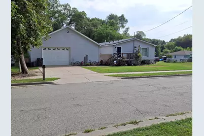 931 W Barney Avenue, Muskegon, MI 49441 - Photo 1