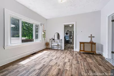 513 Spring Avenue NE, Grand Rapids, MI 49503 - Photo 15