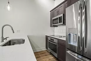 110 Central Ave, Holland, MI 49423 - Photo 11