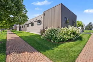 110 Central Ave, Holland, MI 49423 - Photo 25