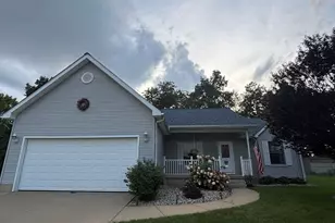 1318 Catsyl Rd, Jackson, MI 49203 - Photo 1
