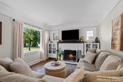 1011 Beechwood Street NE, Grand Rapids, MI 49505 - Photo 11