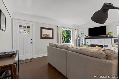 1011 Beechwood Street NE, Grand Rapids, MI 49505 - Photo 9
