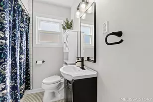 1011 Beechwood St NE, Grand Rapids, MI 49505 - Photo 25