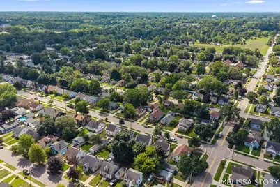 1011 Beechwood Street NE, Grand Rapids, MI 49505 - Photo 55