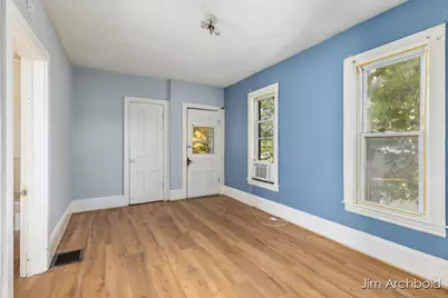 816 Jennette Avenue NW, Grand Rapids, MI 49504 - Photo 17