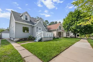 1319 Diamond Ave NE, Grand Rapids, MI 49505 - Photo 5