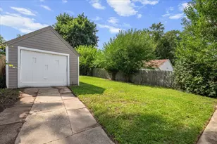 1319 Diamond Ave NE, Grand Rapids, MI 49505 - Photo 9