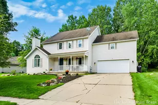 40 Rockview Dr NE, Rockford, MI 49341 - Photo 3