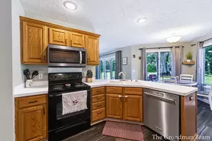 40 Rockview Dr NE, Rockford, MI 49341 - Photo 25