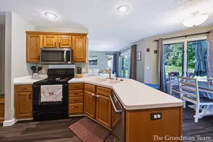 40 Rockview Dr NE, Rockford, MI 49341 - Photo 27