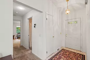 9808 Oak Forest Cir, Kalamazoo, MI 49009 - Photo 17