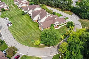 5655 Hillcrest Cir E, West Bloomfield, MI 48322 - Photo 27