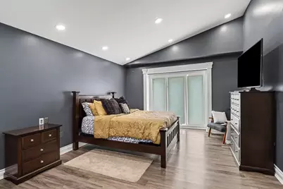 5655 Hillcrest Circle E, West Bloomfield, MI 48322 - Photo 15