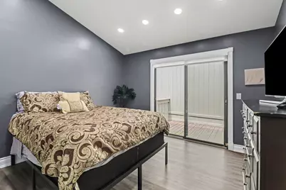 5655 Hillcrest Circle E, West Bloomfield, MI 48322 - Photo 13