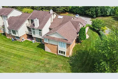5655 Hillcrest Circle E, West Bloomfield, MI 48322 - Photo 25